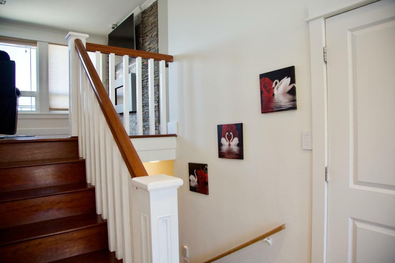 Scenic Lake View Home Tacoma Extérieur photo